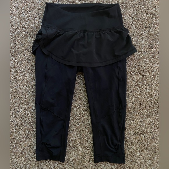 lululemon athletica Pants - Lululemon Athletica capri leggings Skirt skort black Stretch size 2 wz bag